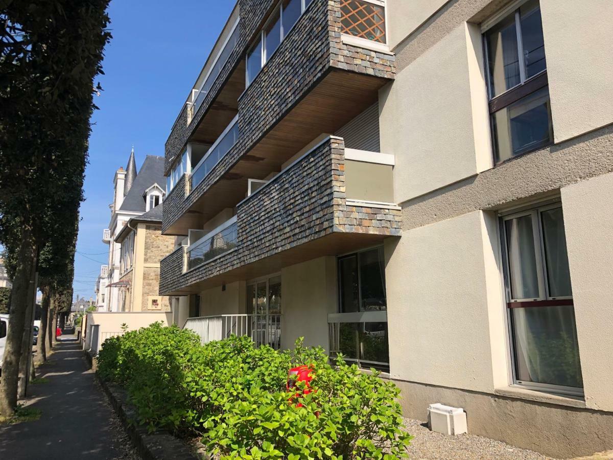 Le Courtoisville Saint-Malo Exterior foto